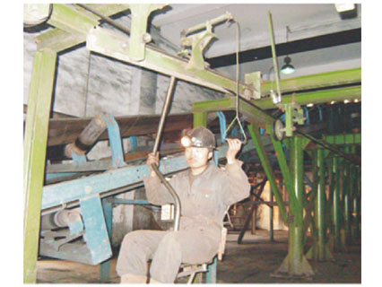 靜態(tài)上、下車裝置